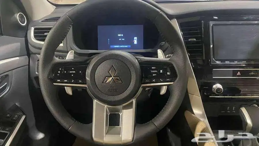 ميتسوبيشي مونتيرو فل بريميوم موديل 2025 بنزين index