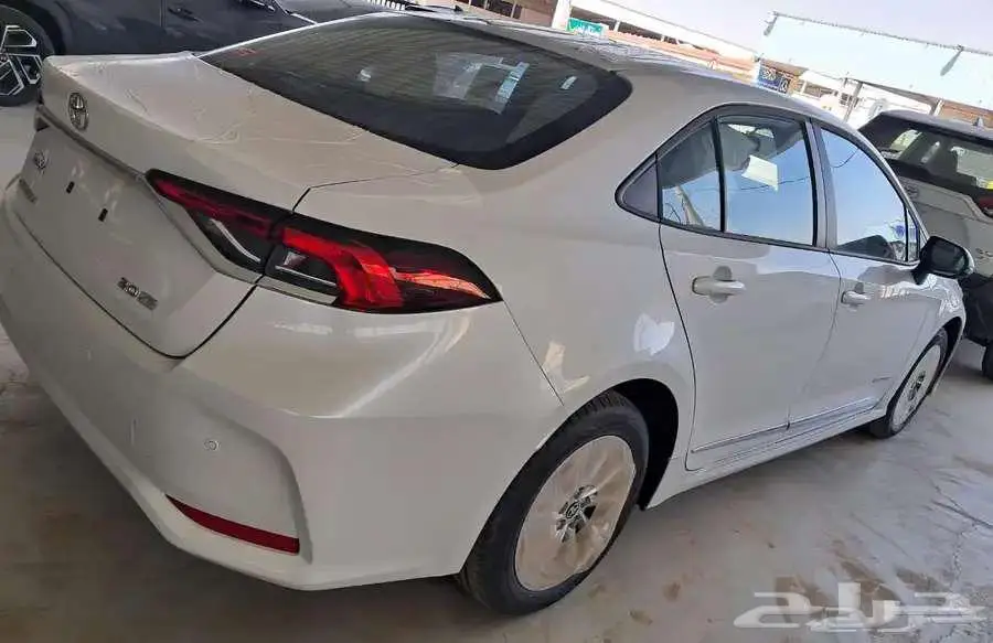 كورلا XLE مطور 2.0 جنوط 2025 كاش - اقساط 4