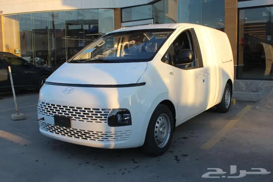 هيونداي ستاريا بضاعه قير اتوماتيك ديزل 2025.. 3