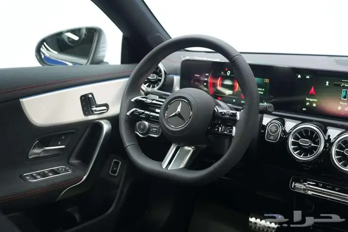 مرسيدس CLA 200 موديل 2025 أصفار خليجي أزرق أسود 7