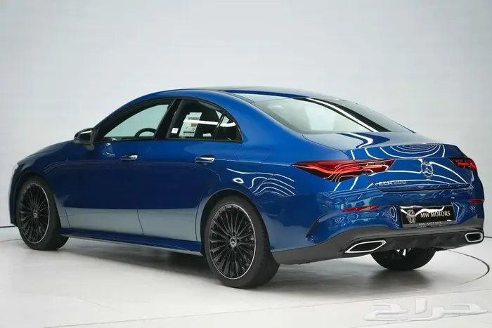 مرسيدس CLA 200 موديل 2025 أصفار خليجي أزرق أسود 3