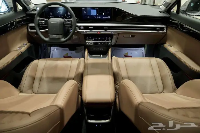 احجز ازيرا بريميوم 2025 اليوم عبر صالح للسيارات 16