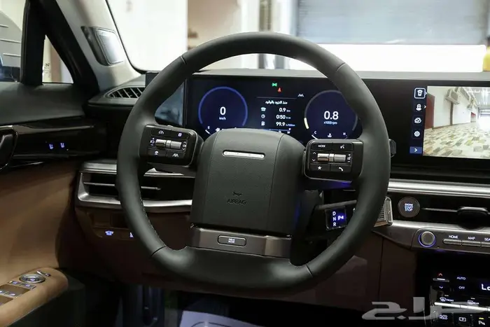 احجز ازيرا بريميوم 2025 اليوم عبر صالح للسيارات 8