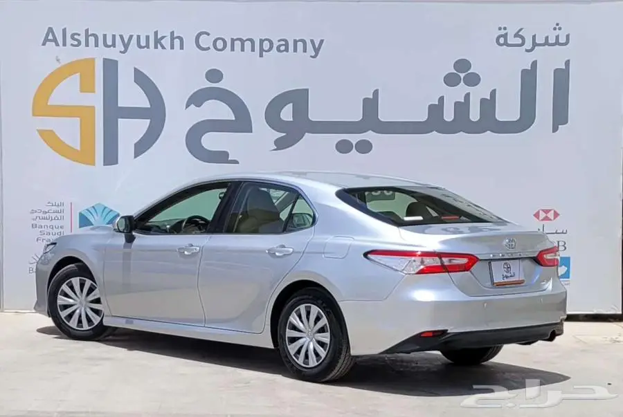 تويوتا كامري LE- موديل 2020 5
