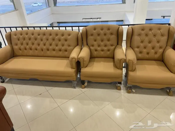 كنب مكتبي جلد فخم مريح الجلوس صيني وطني جميع أنواع متوفر 0