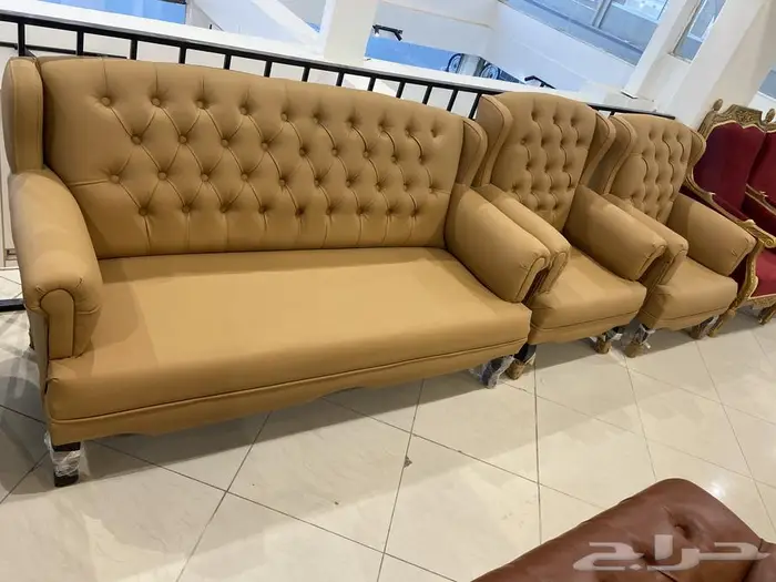 كنب مكتبي جلد فخم مريح الجلوس صيني وطني جميع أنواع متوفر 3