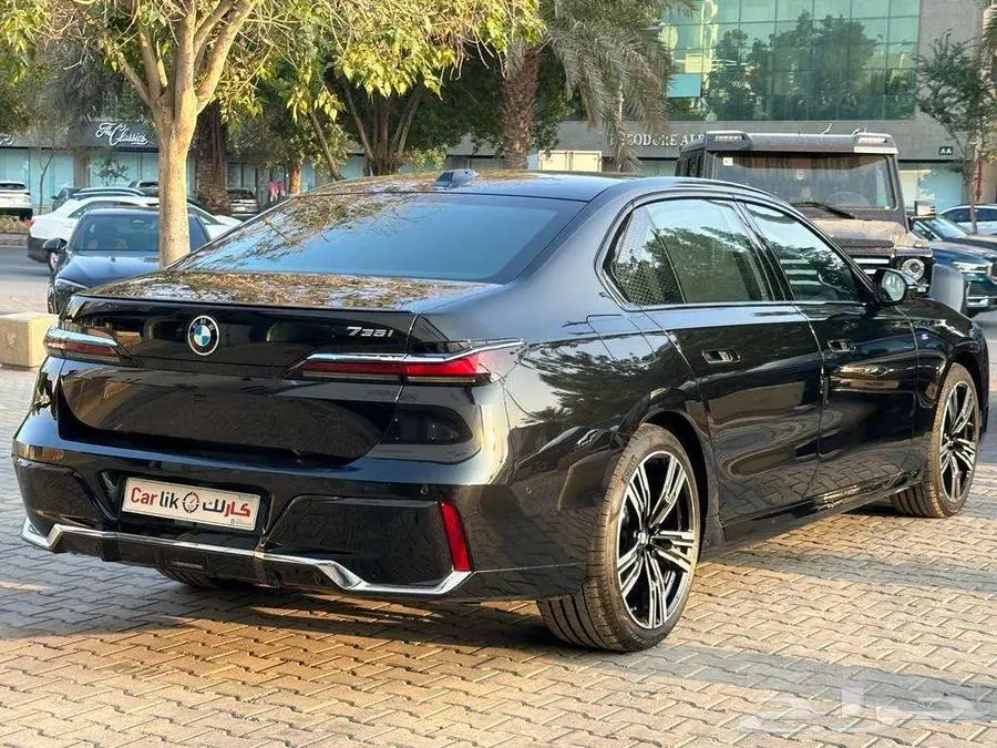 بي ام دبليو الفئه السابعه 735 اي-2026 جديد index