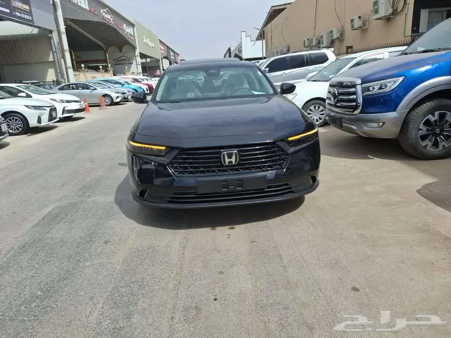 هوندا اكورد نص فل 2025 سعودي EX 1