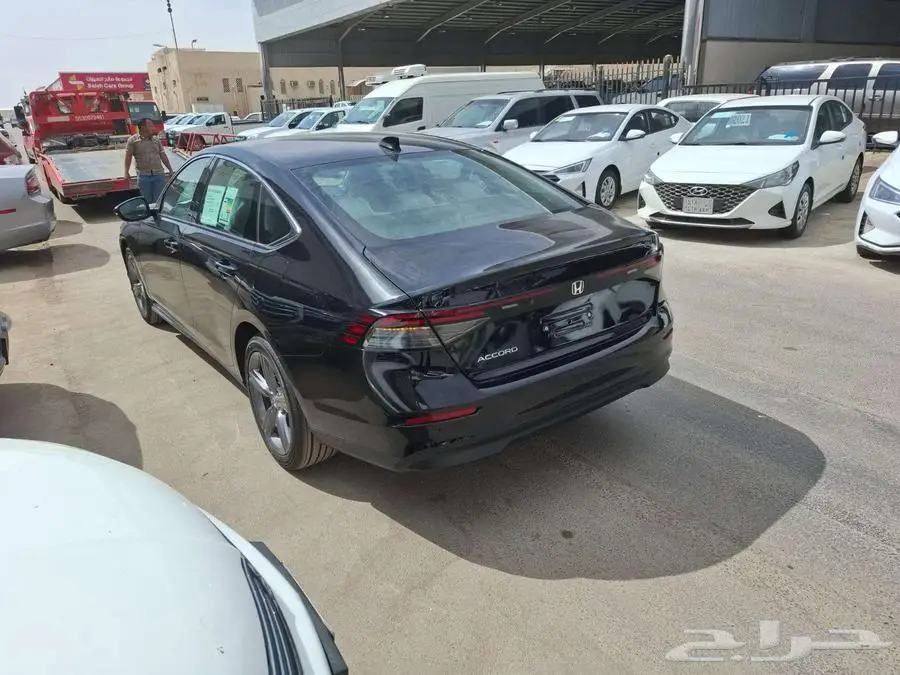هوندا اكورد نص فل 2025 سعودي EX 2