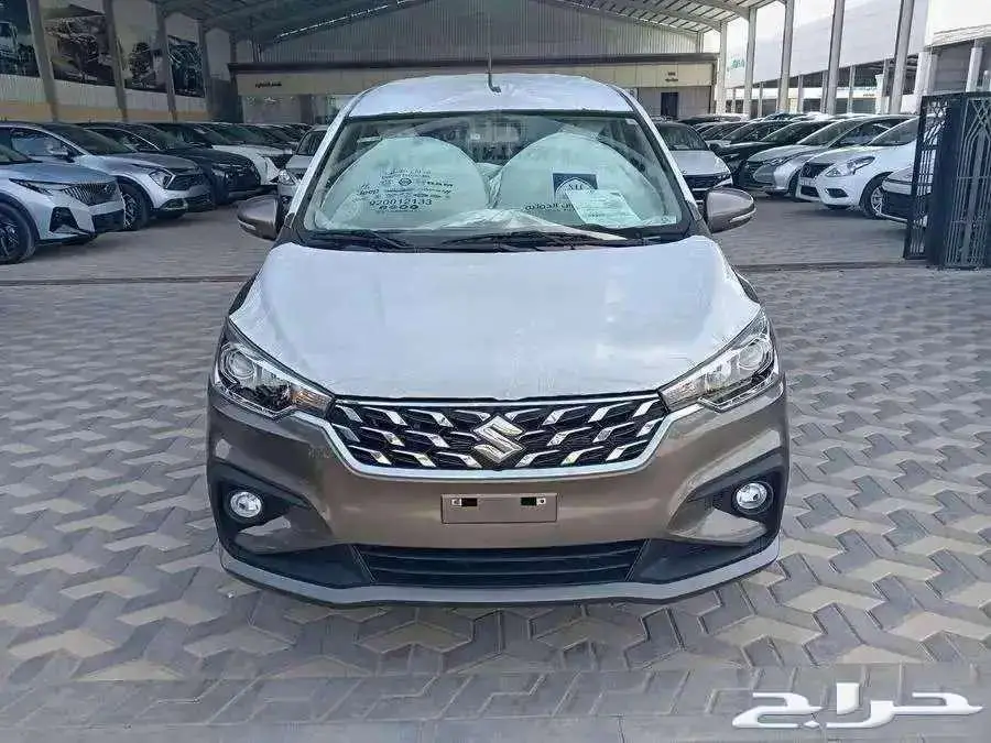 سوزوكي ارتيجا 2025 استاندر 4
