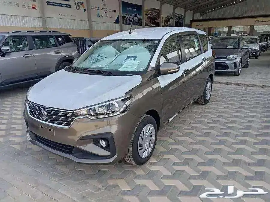 سوزوكي ارتيجا 2025 استاندر 6