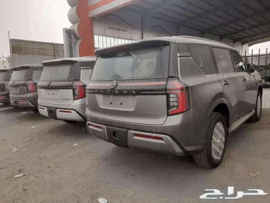 نيسان باترول تيتانيوم و وبلاتنيوم 2025 1