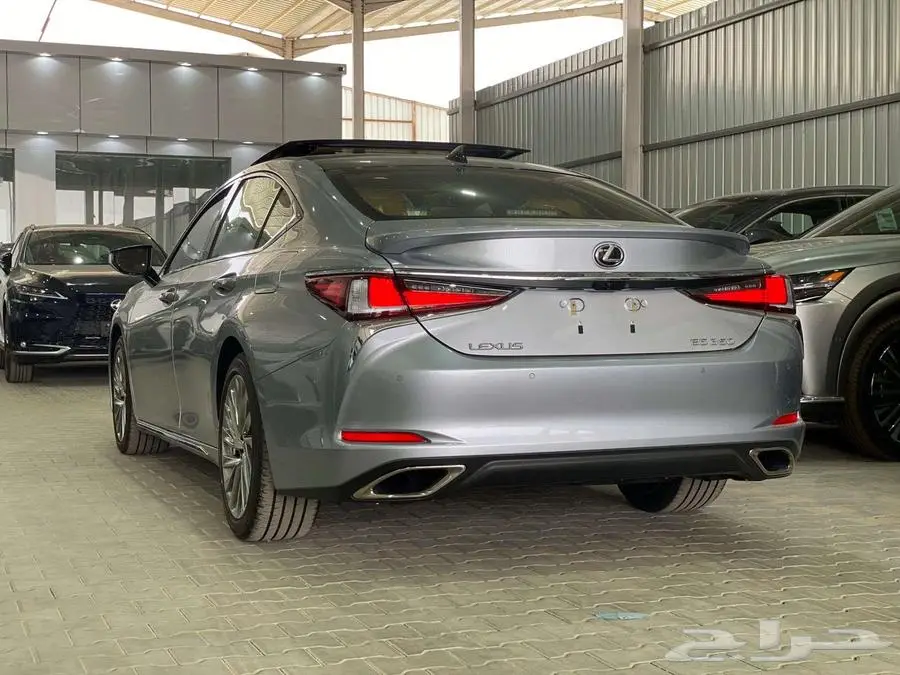 لكزس ES 350 DD فل كامل 2025 - خليجي 3