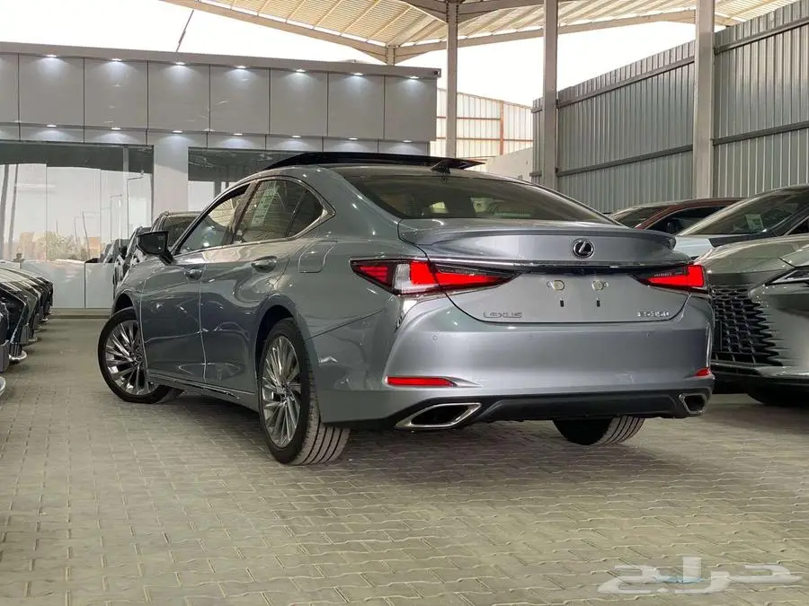 لكزس ES 350 DD فل كامل 2025 - خليجي 4