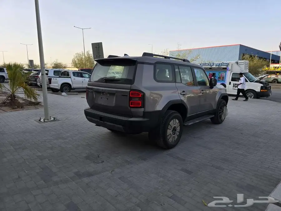 تويوتا برادو TXL2 ديزل 2025 5