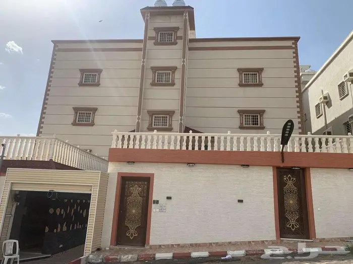 شقق أرضية للبيع ابها حي مدينة سلطان _ المحالة 8