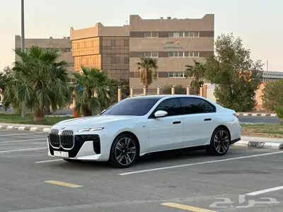 بي إم دبليو 2024 ابيض كيت M 0