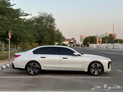بي إم دبليو 2024 ابيض كيت M 31