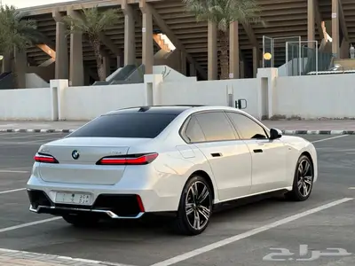 بي إم دبليو 2024 ابيض كيت M 28