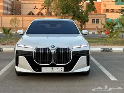 بي إم دبليو 2024 ابيض كيت M 3