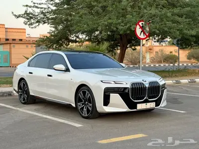 بي إم دبليو 2024 ابيض كيت M 2