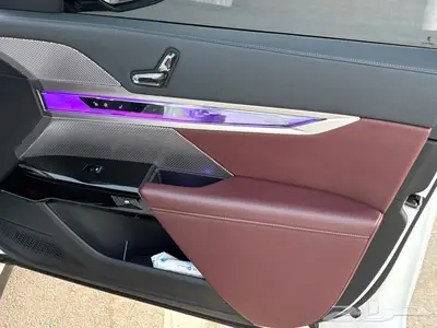 بي إم دبليو 2024 ابيض كيت M 11
