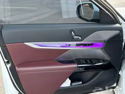 بي إم دبليو 2024 ابيض كيت M 14