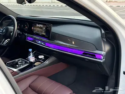 بي إم دبليو 2024 ابيض كيت M 17