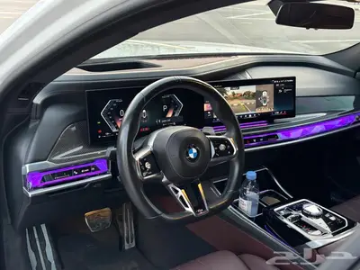 بي إم دبليو 2024 ابيض كيت M 8