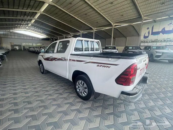هايلوكس غمارتين GLS اتوماتيك بنزين بريمي 2025 5