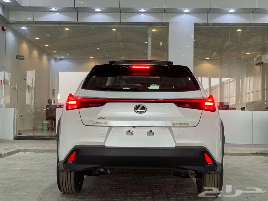 لكزس UX 300 H فل كامل هايبرد 2025 - خليجي index