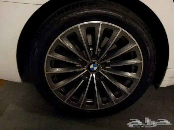 توفر لدينا تأجير جميع انواع الجنوط BMW الاصليه 8