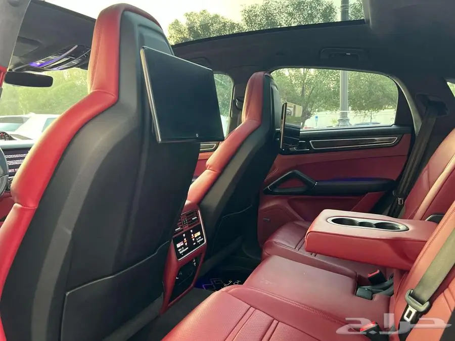 Porsche Cayenne Gts v8 Saudi 2022 index