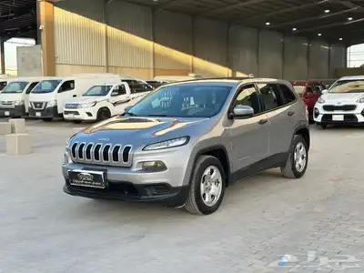 جيب شيروكي سبورت 2016 3
