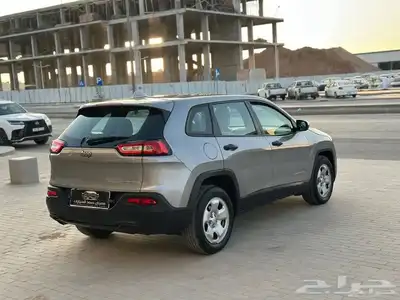 جيب شيروكي سبورت 2016 7