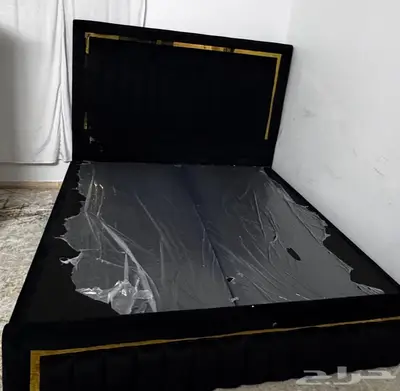 للبيع سرير مع مرتبه 1