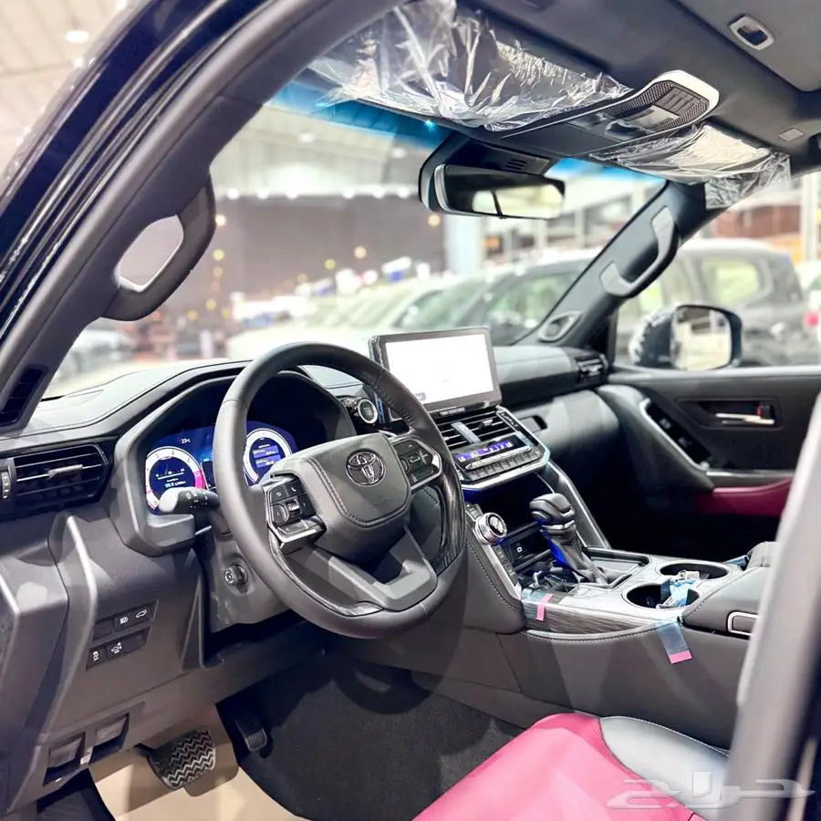 لاند كروزر Vxr بريمي 2025 7