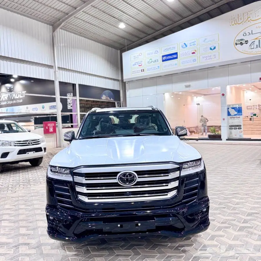 لاند كروزر Vxr بريمي 2025 4