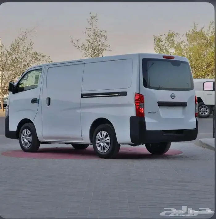 نيسان باص اورفان بضاعة ديزل 2023 1