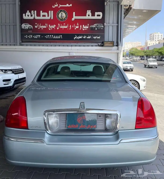 لنكولن تاون كار 2007 فل كامل 24