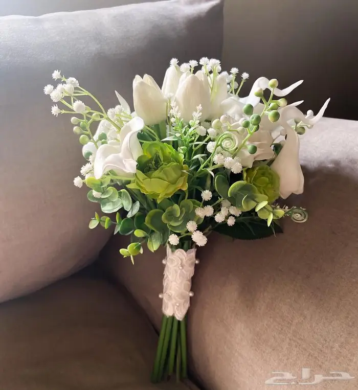 للتقبيل مستلزمات مشروع ورد صناعي وتوزيعات ومسكات عرايس 13