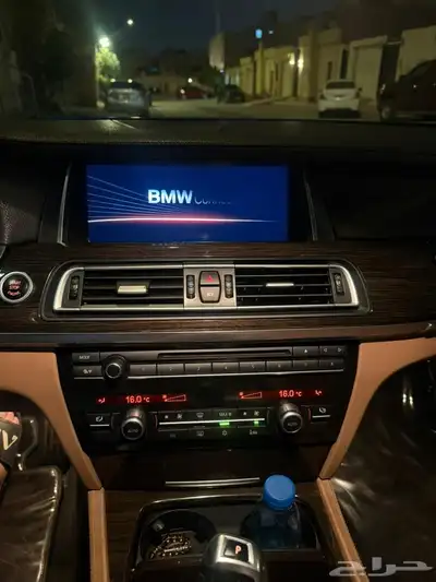 شاشة اندرويد بي ام دبليو 740 2012 6
