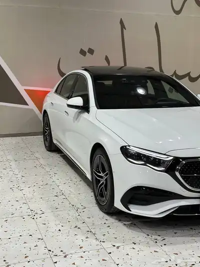 مرسيدس E300 AMG 2024 فل كامل . رصد الفخامة 9