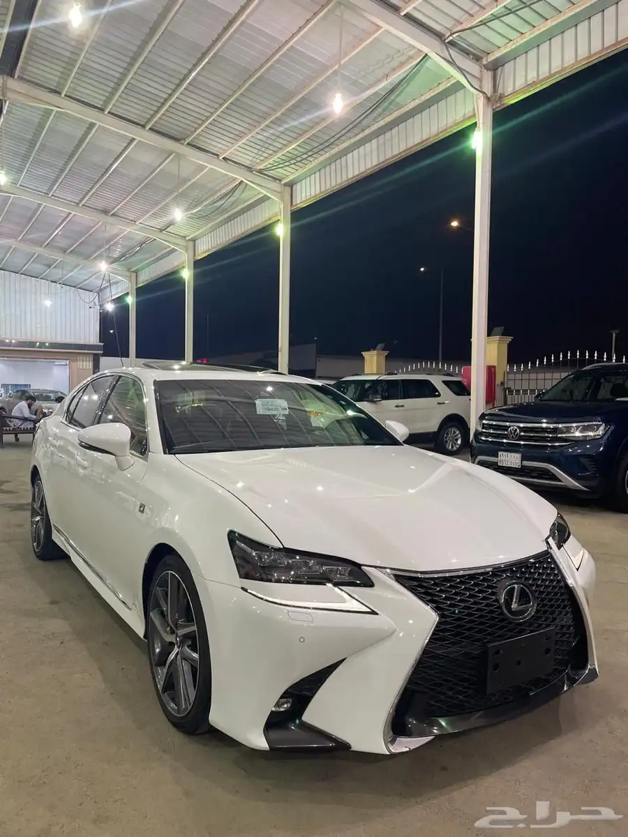 للبيع لكزس موديل 2017 GS350 اسبورت index