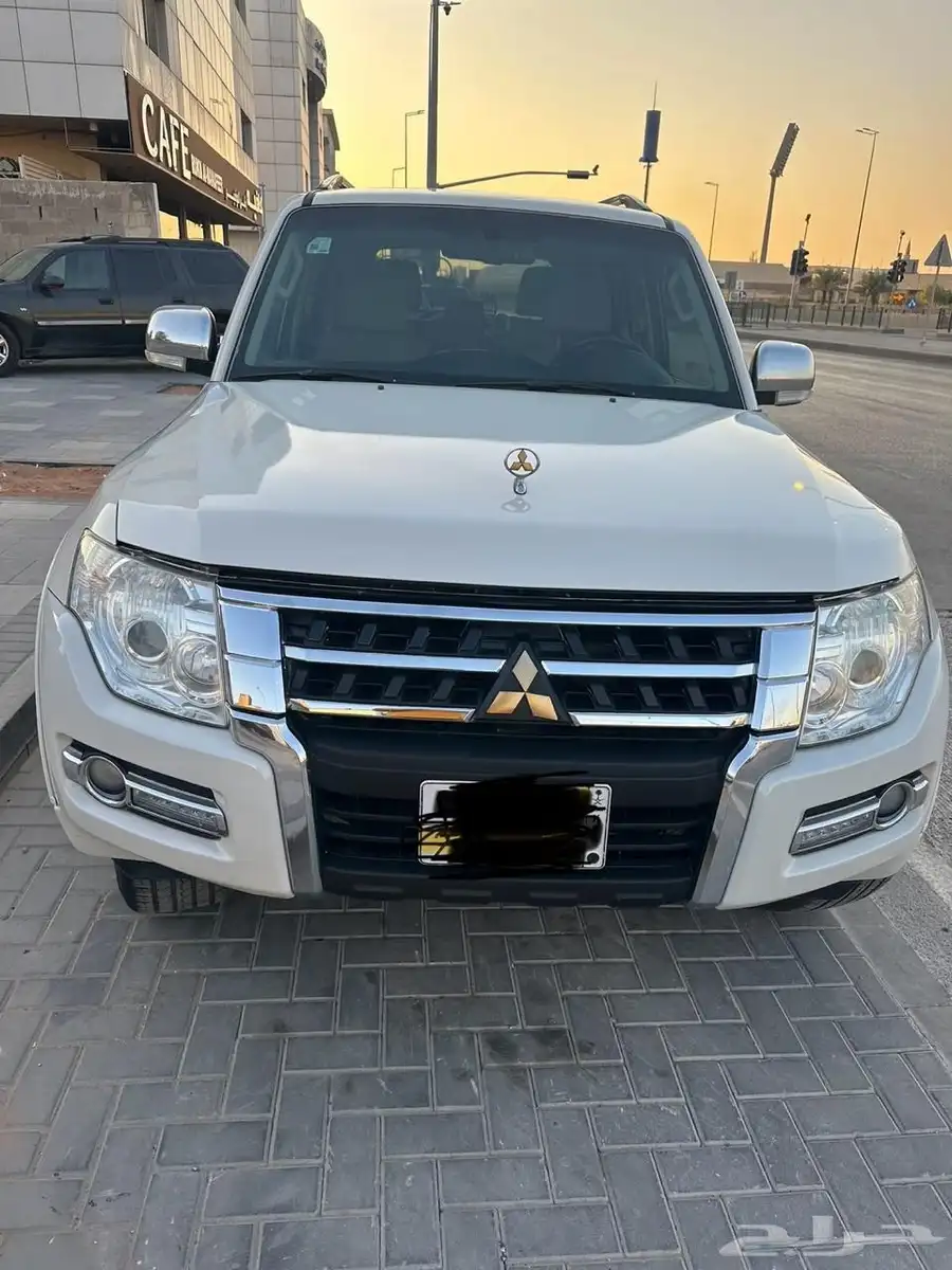 باجيرو 2018 بنزين محرك 3800 كامل الإضافات index
