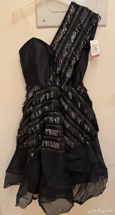 فستانين سهره جديده اسود وذهبي 2