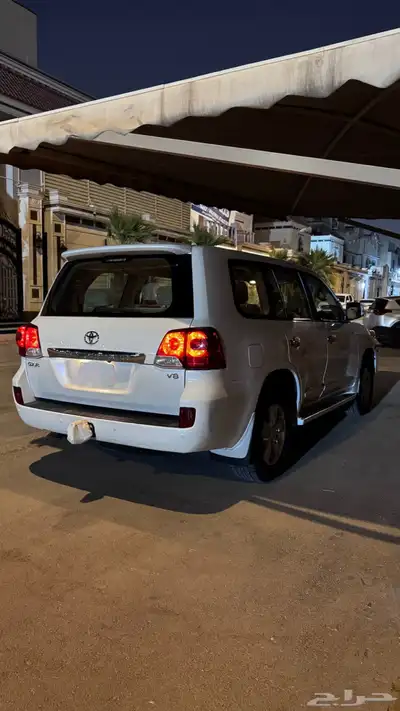 لاندكروزر 2013 سعودي V8 2