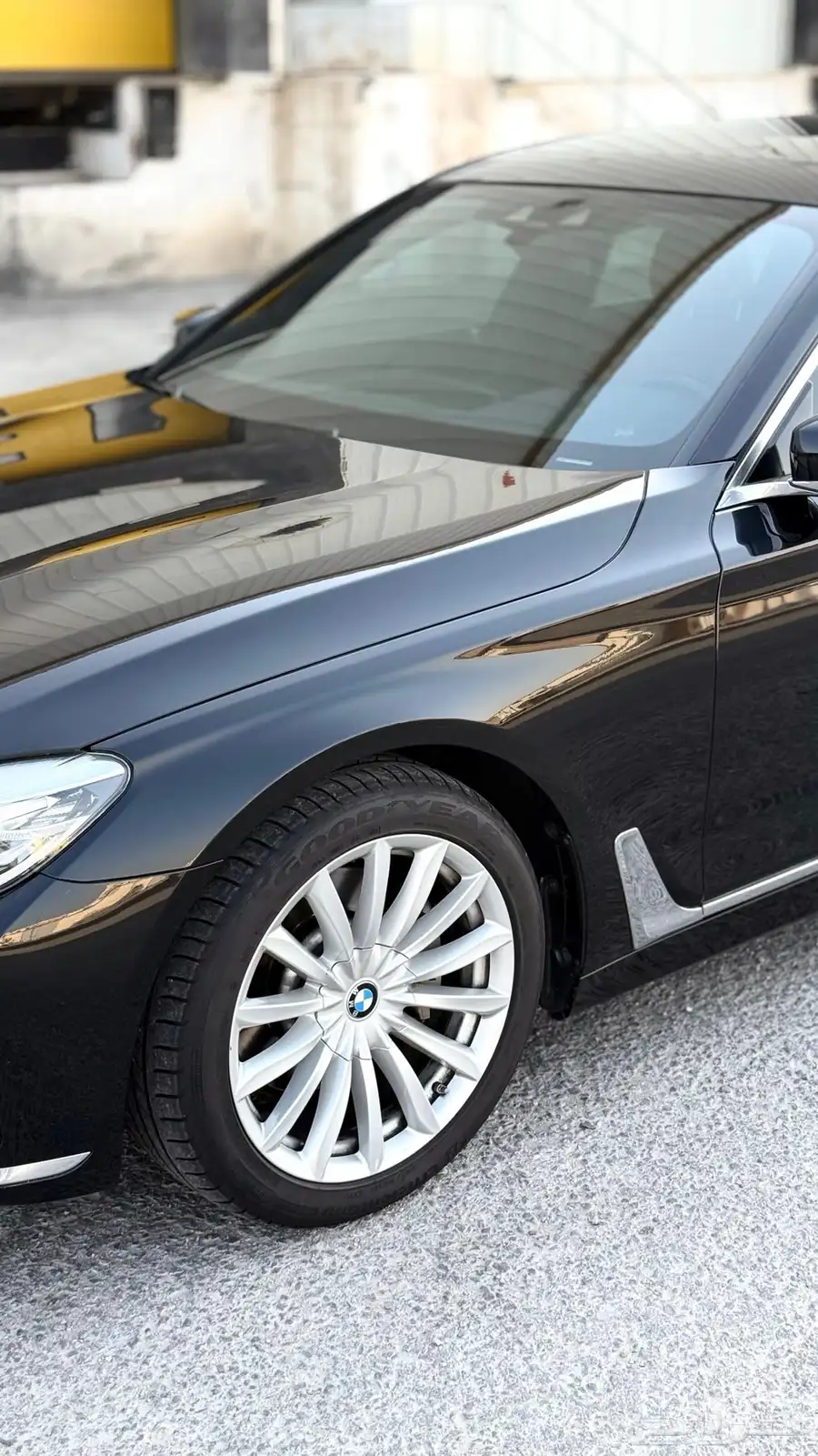 بي ام دبليو 730i 2018 index