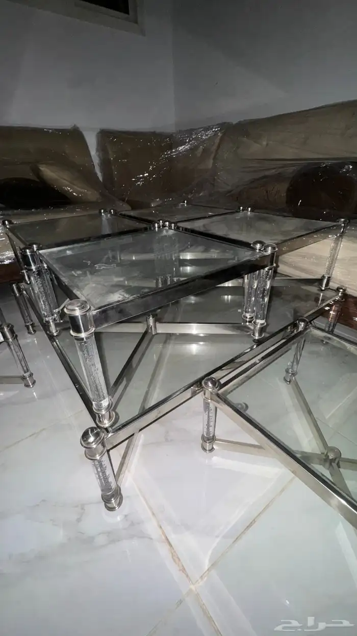 طاولات للبيع 2