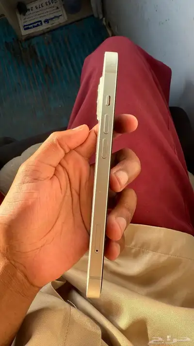 ايفون للبيع13 4